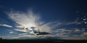bright-backlit-afternoon-cloud-splash-2011-08-16-featured