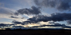 dark-stratus-clouds-evening-2012-01-19-featured