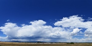 distant-thunderstorm-sunny-day-2012-07-25-featured